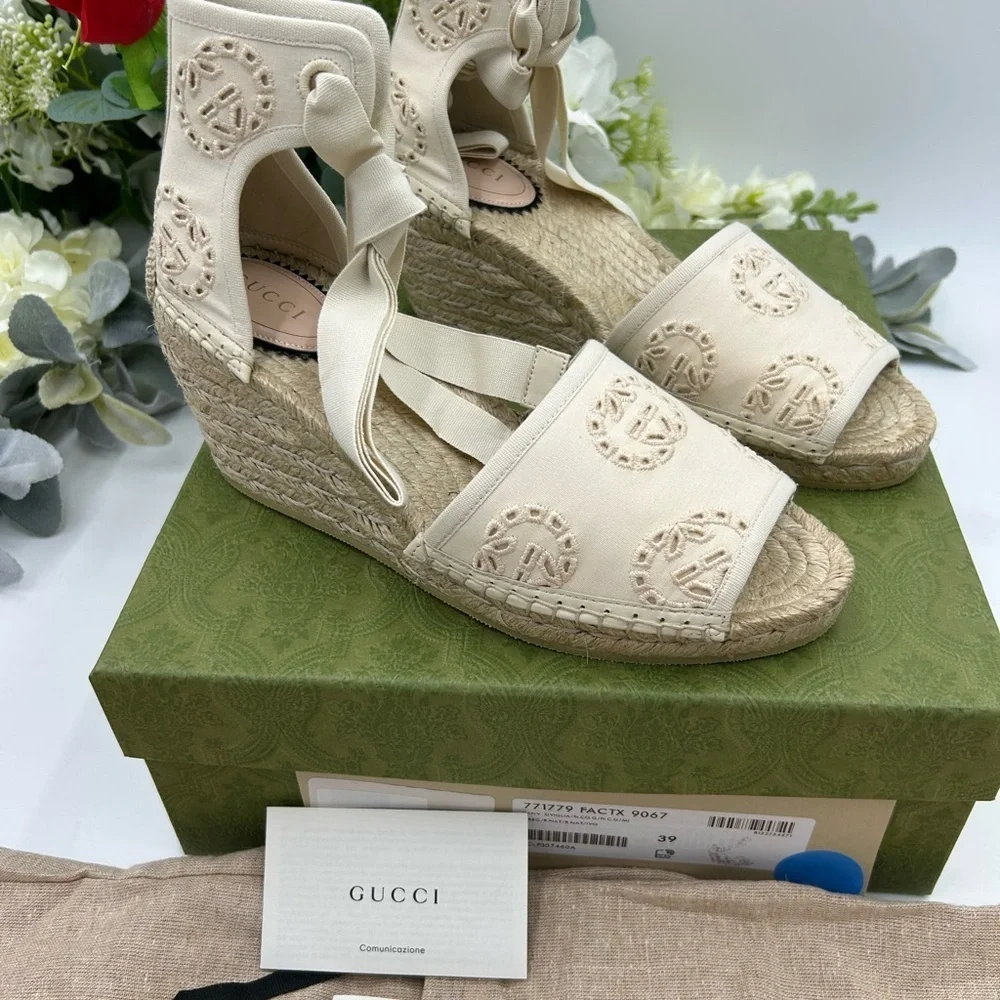 Gucci elegant espadrilles